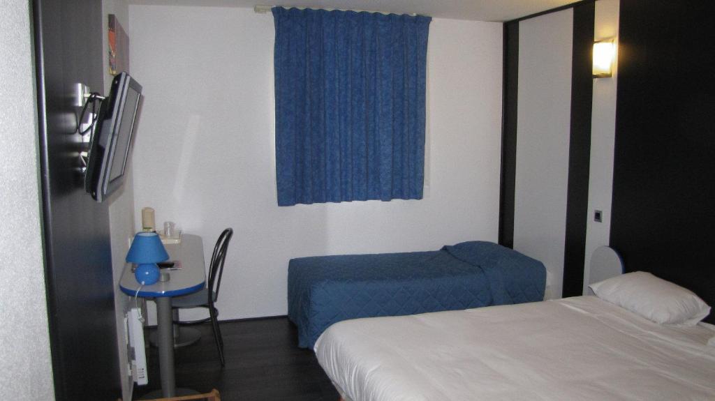 Comfort Hotel Poissy Technoparc Cameră foto